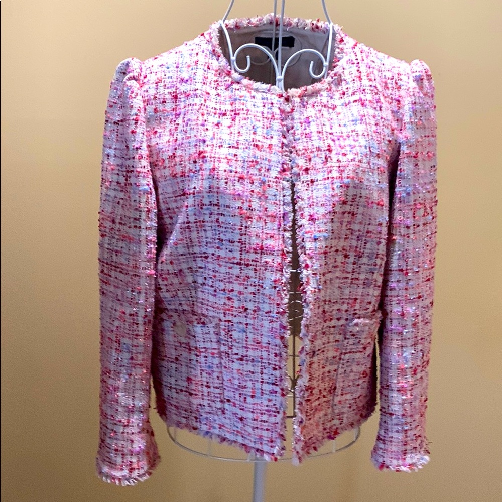 Ann Taylor Pink Tweed Blazer. 
Worn once.
Armpit to Armpit 20 in. 
Length 20 in.